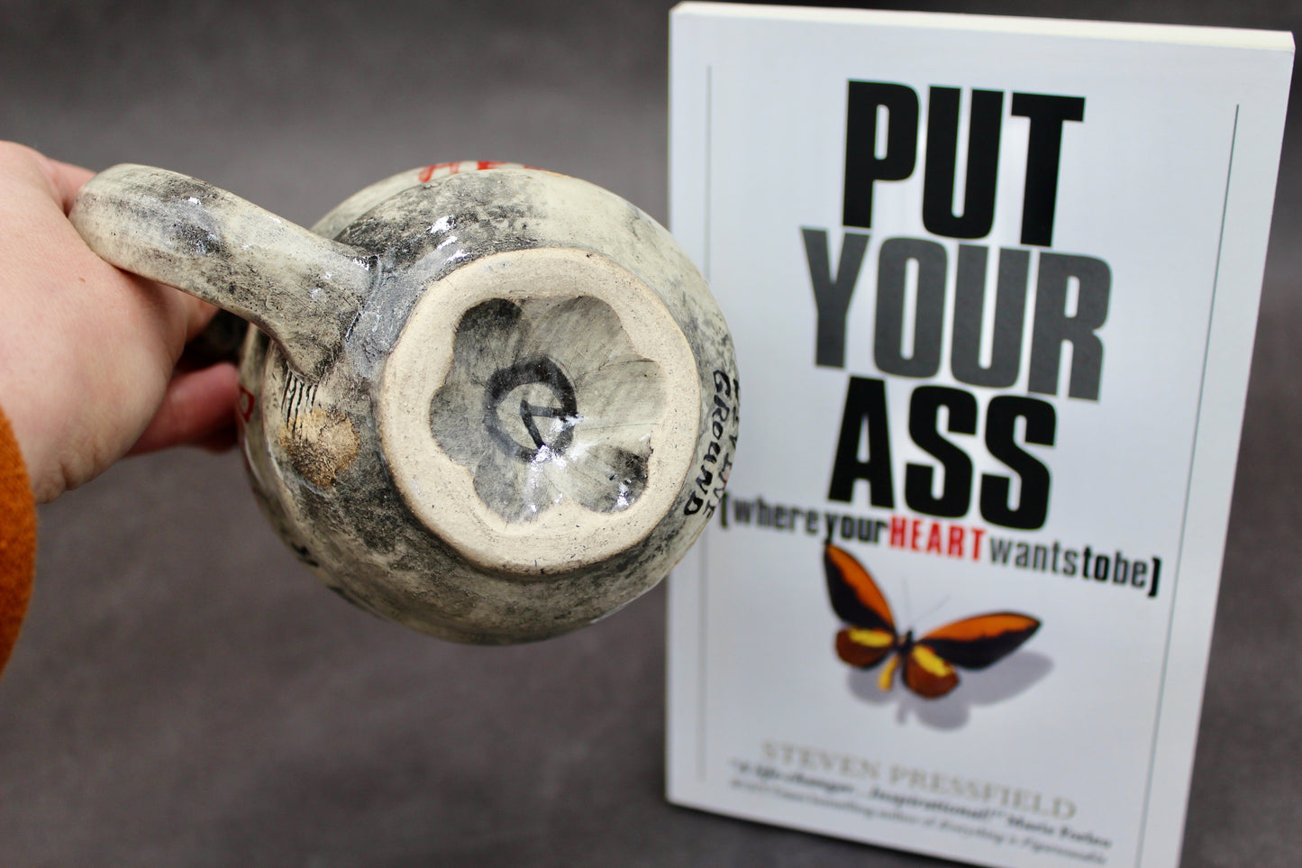 One "Put Your Ass Where Your Heart Wants To Be" Spiral Mug and Book by Steven Pressfield (SK8087)